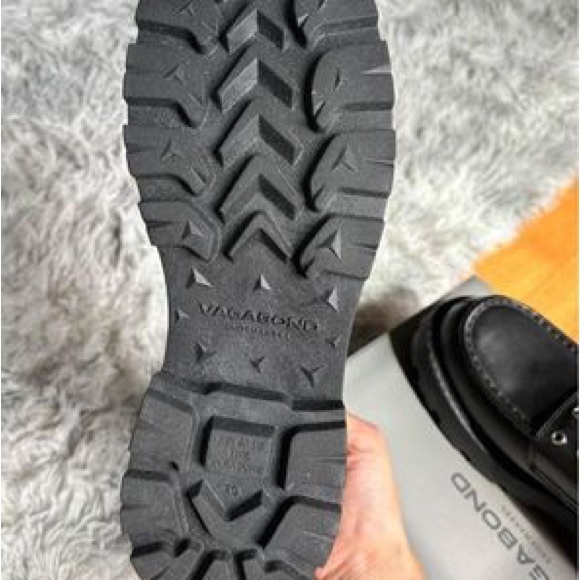 VAGABOND Cosmo 2.0 Platform Loafers — Black with Buckle— USA size 8 (EU 39). - Picture 4 of 4